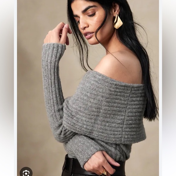 Banana Republic, PLUME OFF-SHOULDER SWEATER TOP , gray, size Sm EUC - Picture 2 of 8